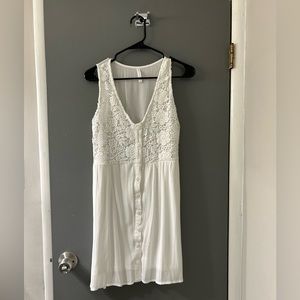 NWOT White Floral Midi Dress